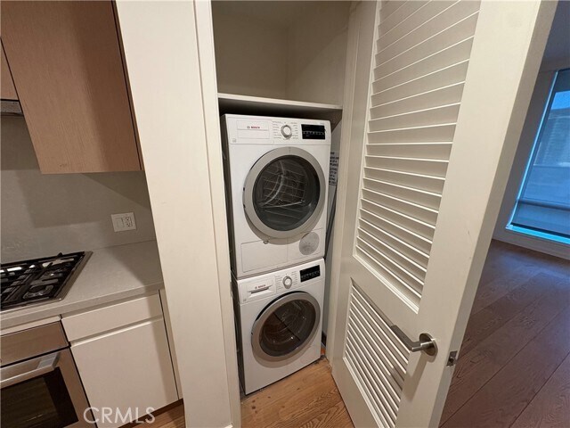 Building Photo - 877 Francisco St