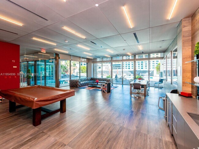 Building Photo - 1080 Brickell Ave