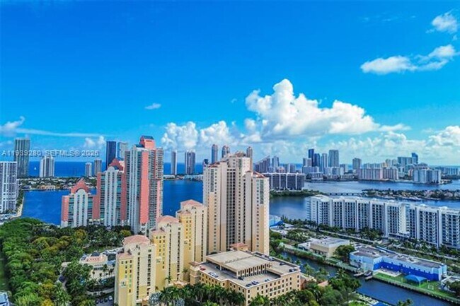 Building Photo - 3330 NE 190th St