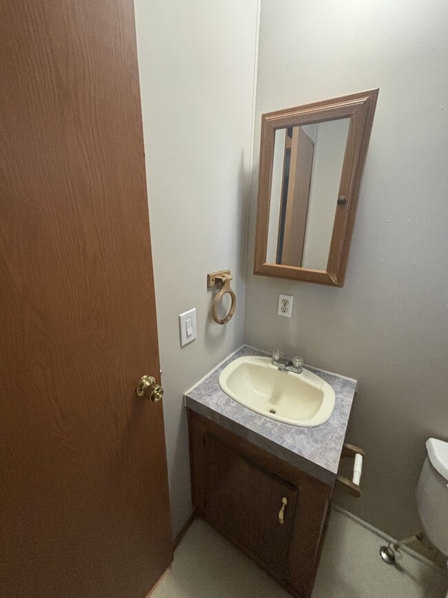 Building Photo - 300 Ricks Rd