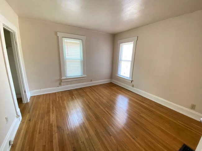 Building Photo - OSU Campus Area Single Family House - Avai...