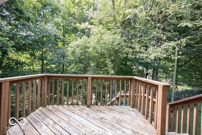 Building Photo - 395 E Main St