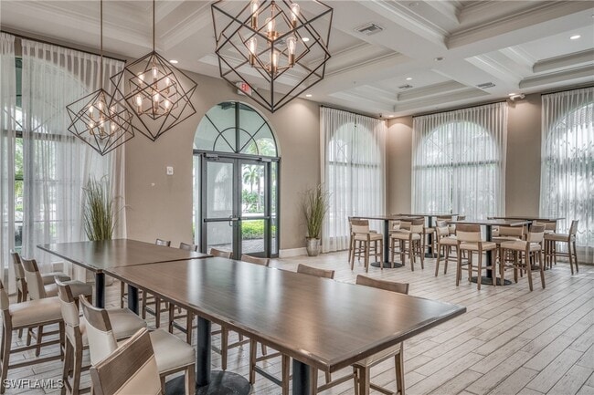 Building Photo - 4947 Brigata Wy