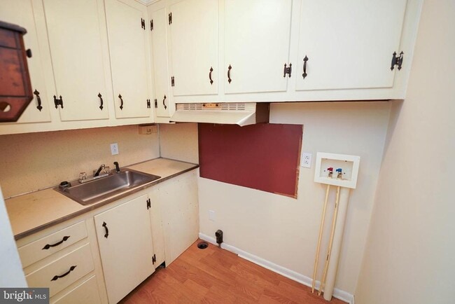 Building Photo - 510 Elberta Ave