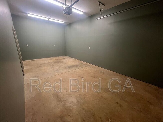 Building Photo - 168 Timberlake Dr