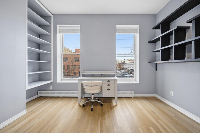 Building Photo - 201 Pavonia Ave