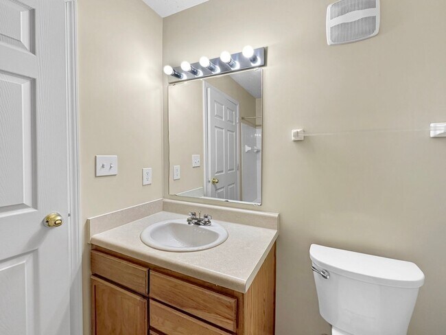 Building Photo - 19362 Chelsey Dr