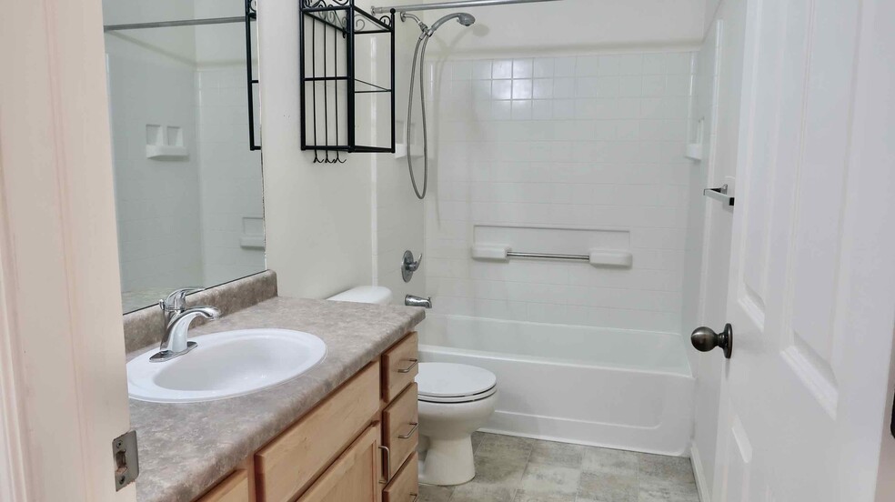 Building Photo - 2918 N 1310 W