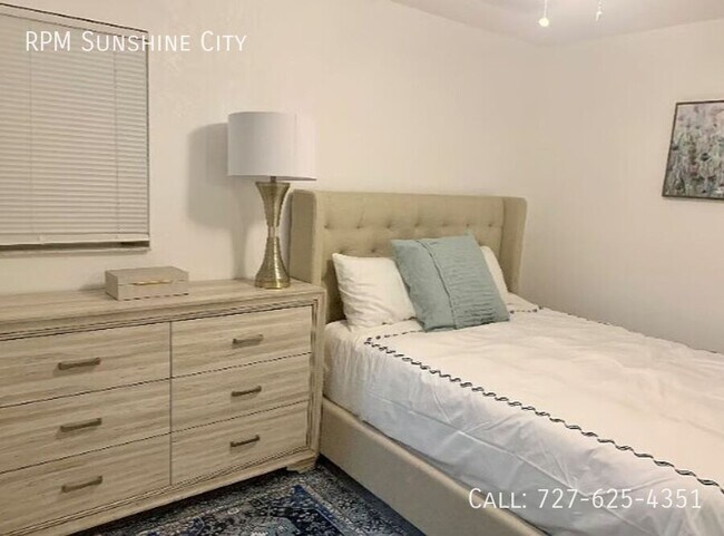 Building Photo - 2874 38th Ave N