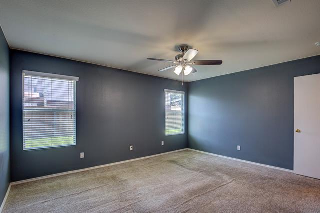 Building Photo - 7000 Sylvan Meadows Dr