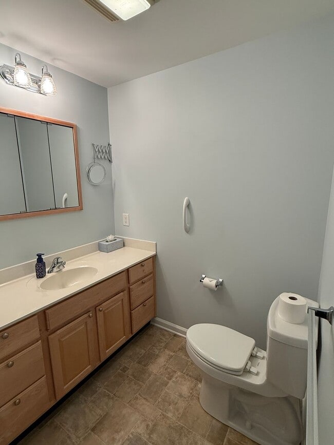 Building Photo - Beautiful 3-Bedroom Single Family Home on Private Lot- RENT NOW, SAVE NOW!