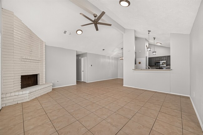 Building Photo - 19942 Great Elms Dr