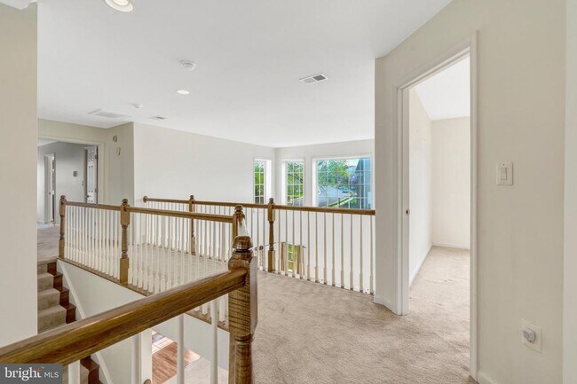 Building Photo - 9001 Merlot Ct