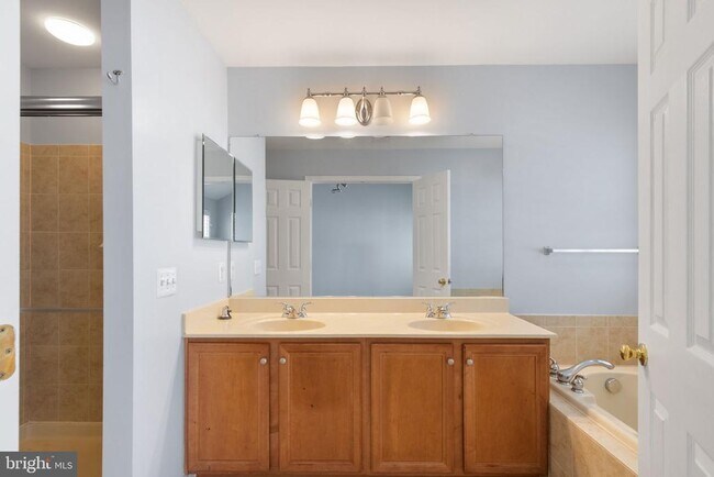 Building Photo - 12904 Leatherwood Ln