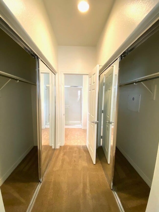 Building Photo - Downtown Phoenix