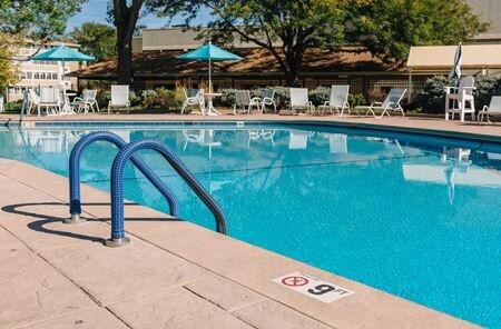 Building Photo - 710 S Alton Way