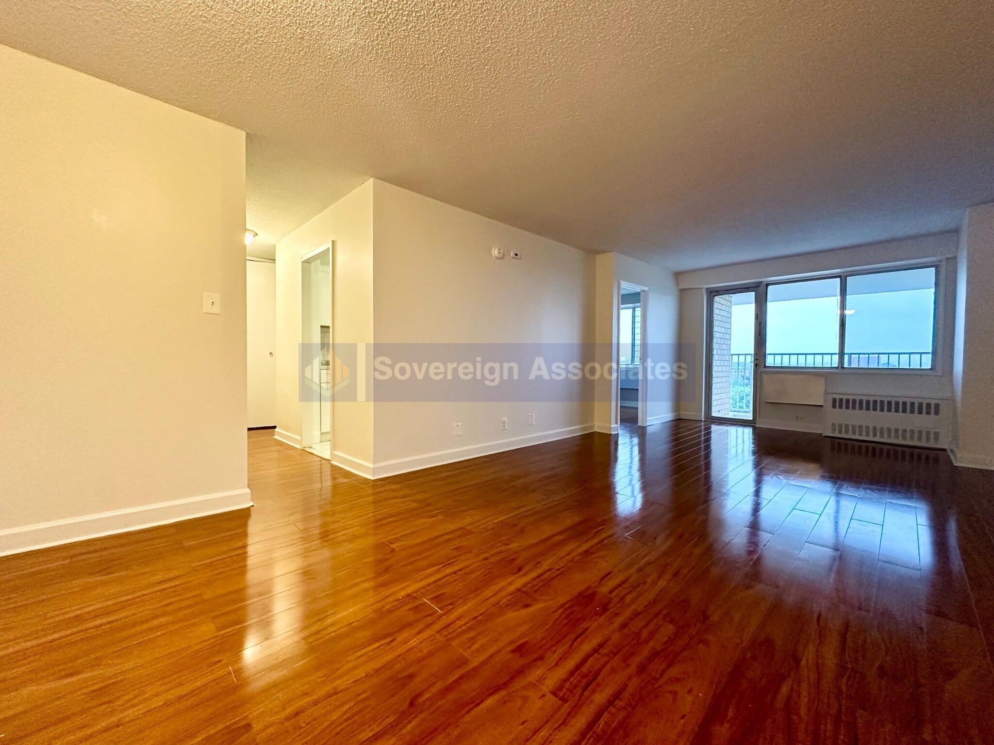 Building Photo - 40 E Sidney Ave