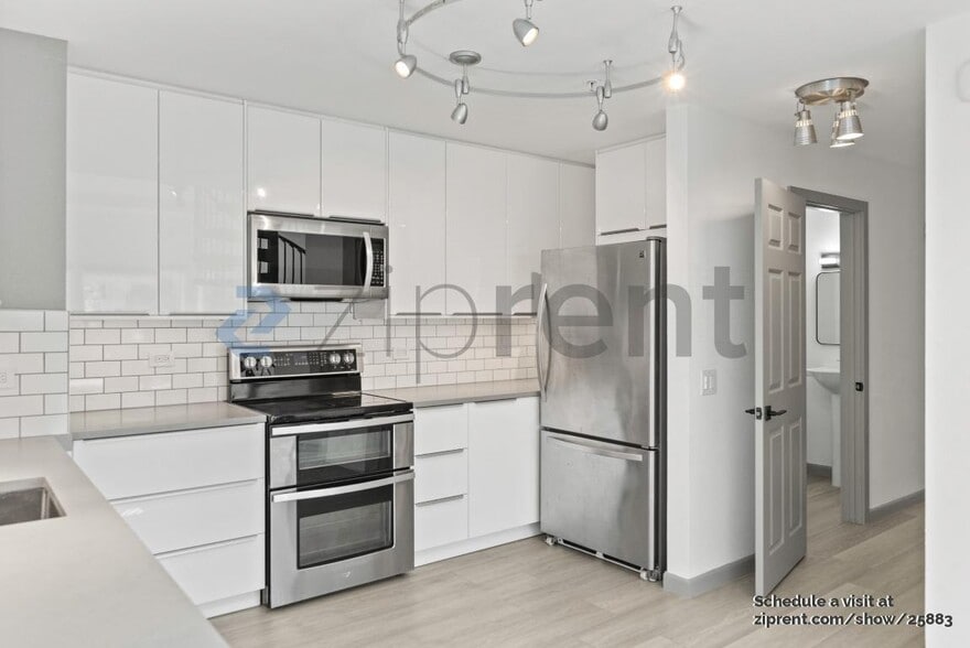 Building Photo - 135 Valencia St