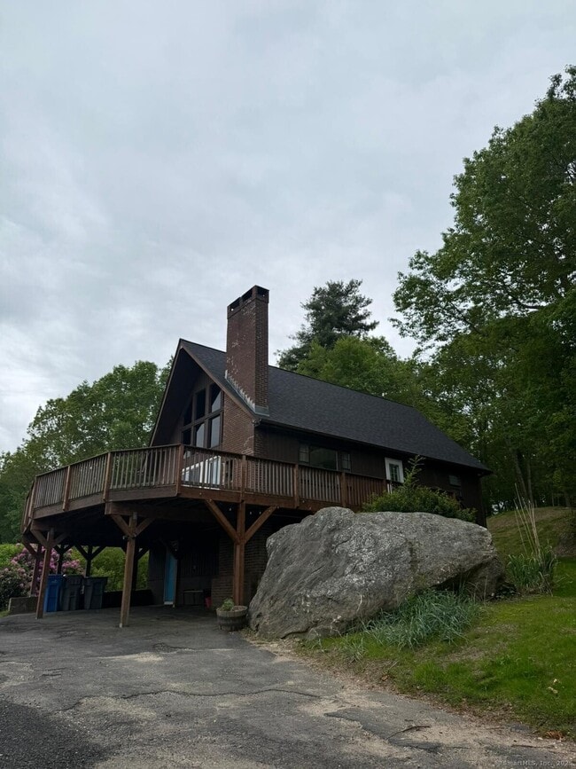Primary Photo - 237 Longview Ave