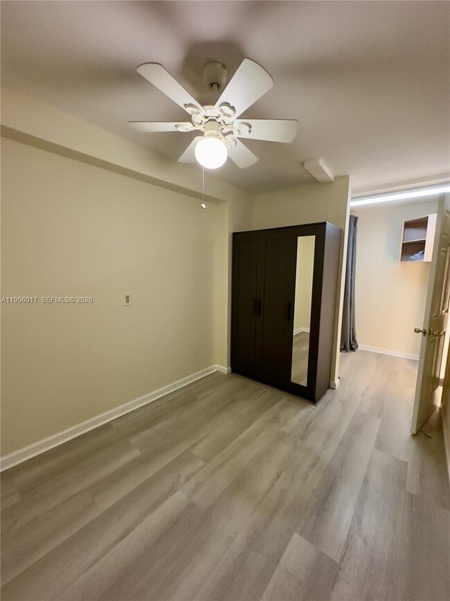 Building Photo - 1715 Whitehall Dr