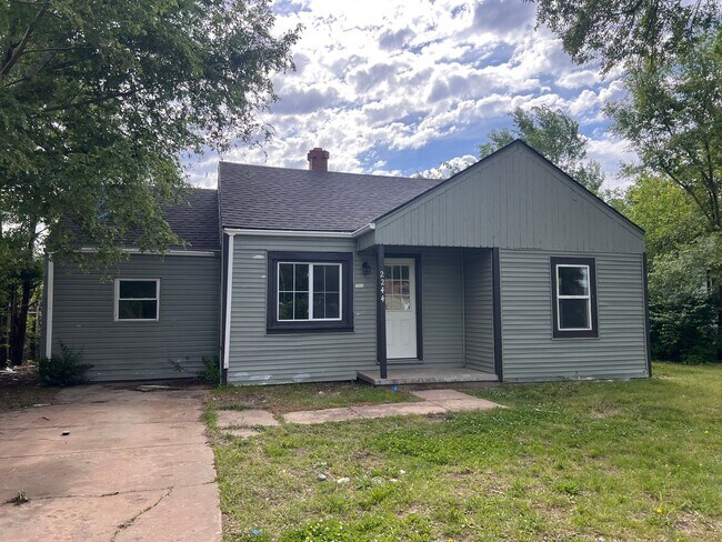 Building Photo - Charming 3 Bedroom 1 Bath For Rent Northeast Wichita, KS