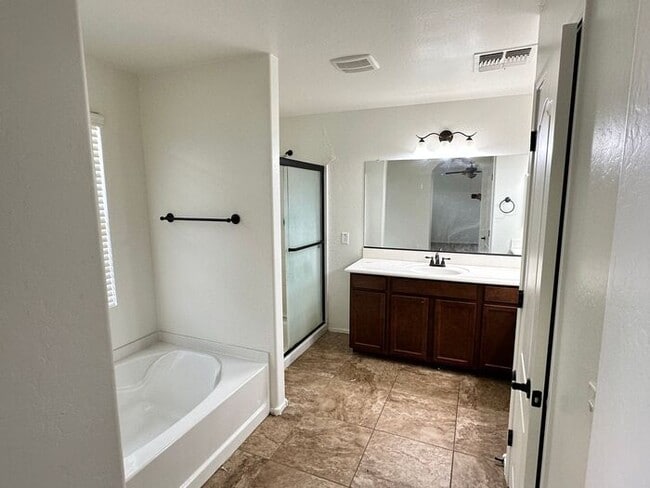 Building Photo - This home has everything that you are looking for!