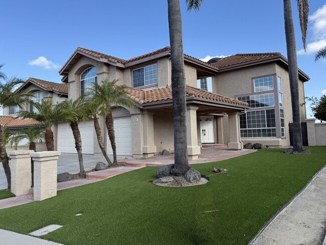 Building Photo - 593 Parkside Dr