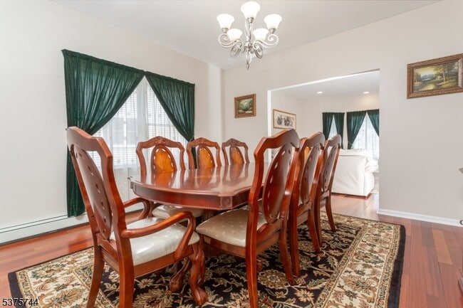 Building Photo - 35 Leah Way