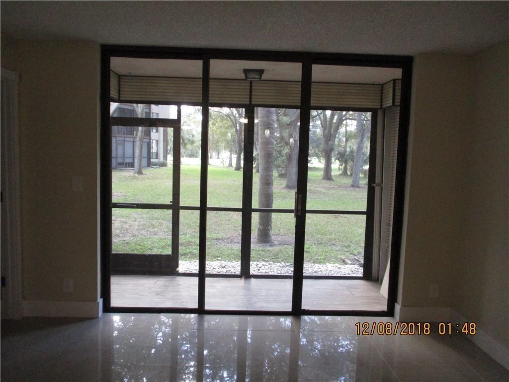 Building Photo - 6751 N University Dr