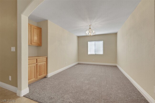 Building Photo - 55 Desert Sunflower Cir