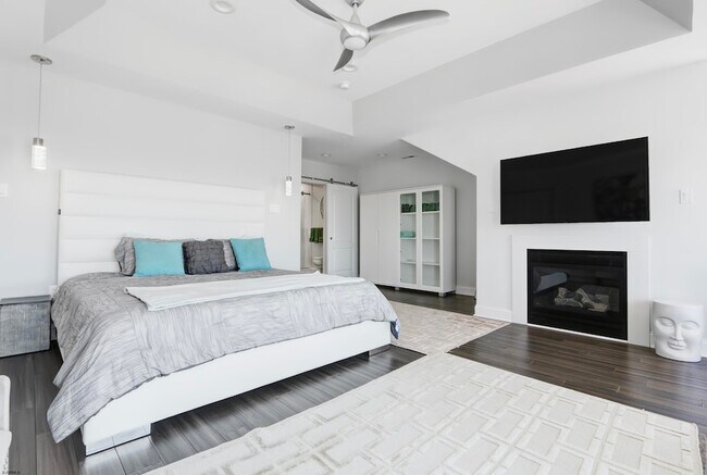 Building Photo - 9416 Amherst Ave