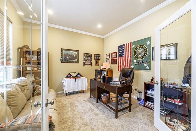 Building Photo - 16930 Makanda Dr