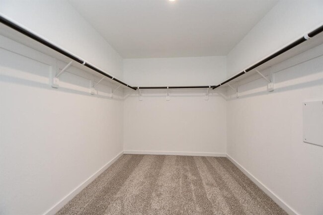 Building Photo - 3024 Crown Gate Dr