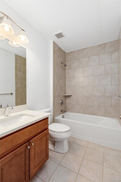 Building Photo - 2769 Ashcombe Dr.