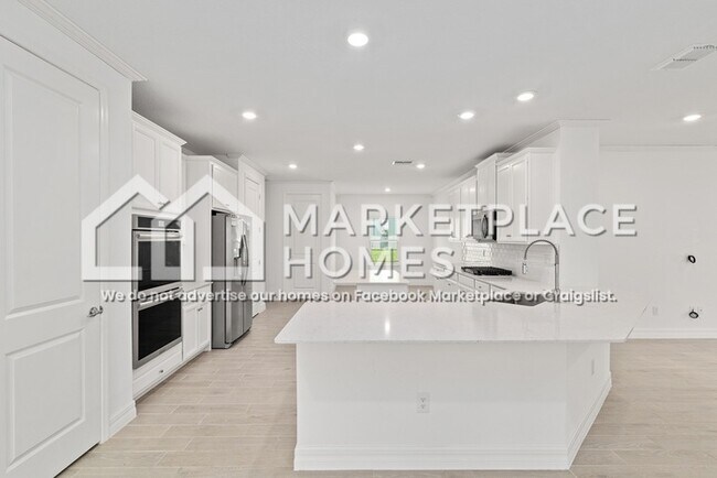 Building Photo - 1355 SE 43rd Rd