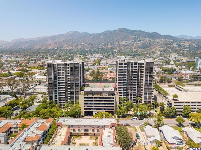 Building Photo - 343 Pioneer Dr