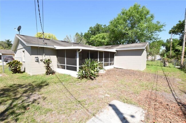 Building Photo - 1224 Waterview Blvd E