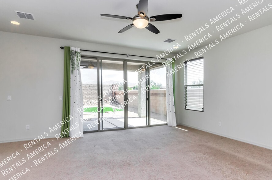 Building Photo - 11956 N Renoir Way