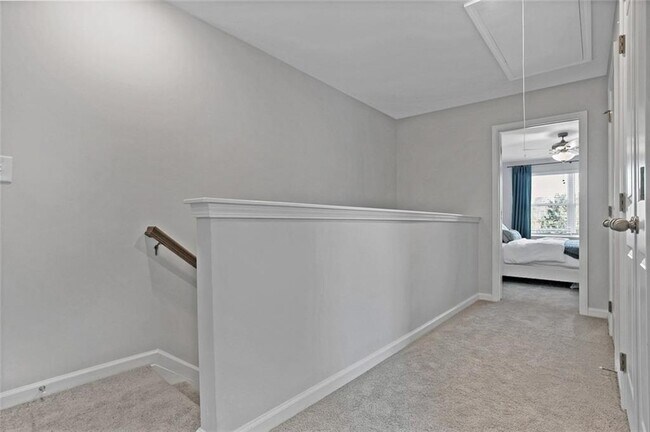 Building Photo - 138 Paper Mill Rd