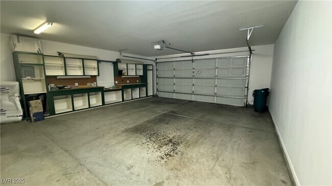 Building Photo - 8720 Red Brook Dr