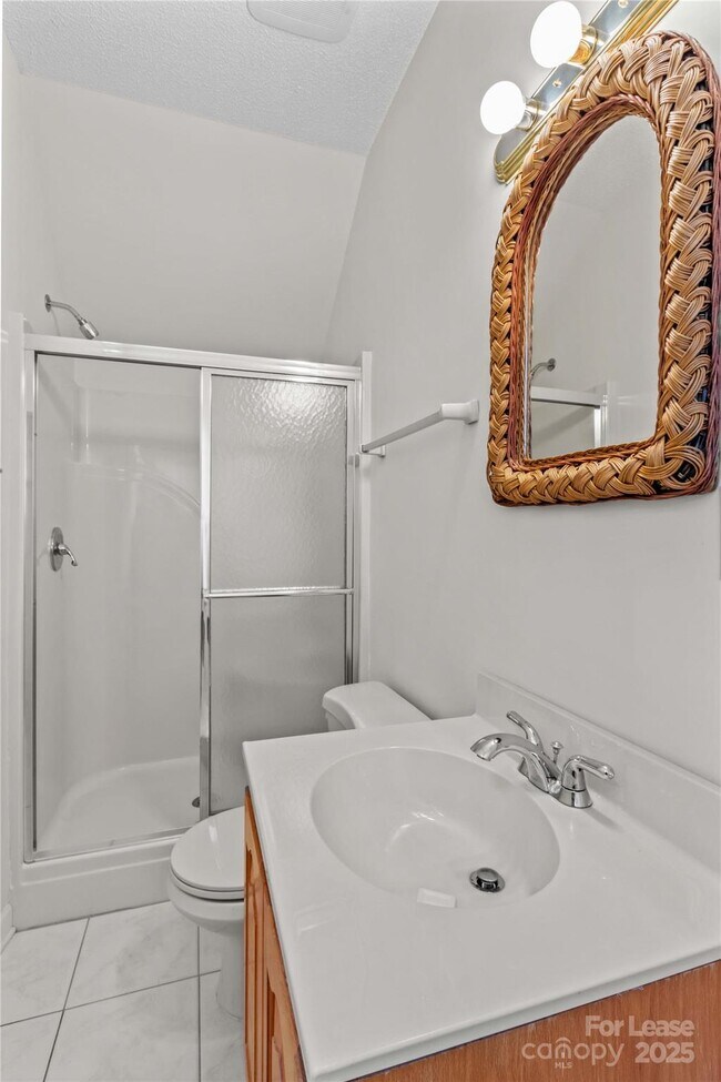 Building Photo - 4522 Long Cove Dr