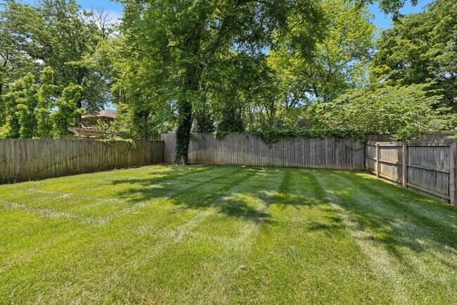 Building Photo - Welcome to this beautifully designed 4-bed...