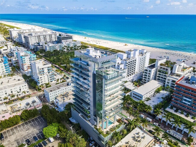 Building Photo - 120 Ocean 700
