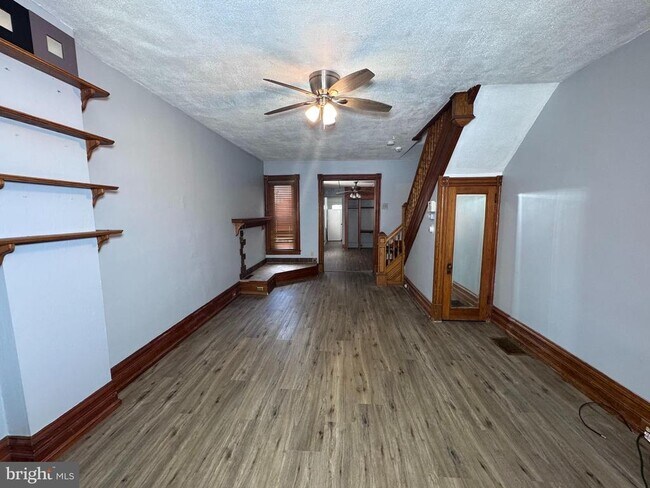 Building Photo - 403 N 12th St