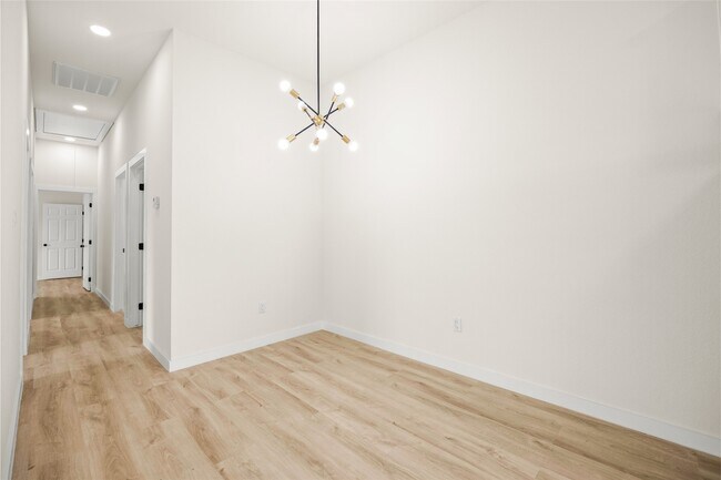 Building Photo - 9709 Pelsey St