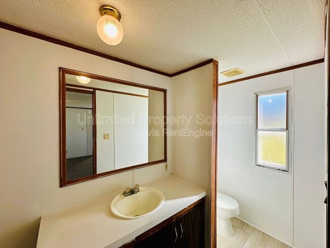 Building Photo - 120 Zack Cir