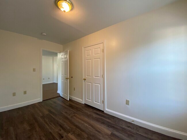 Building Photo - 53 Walker St