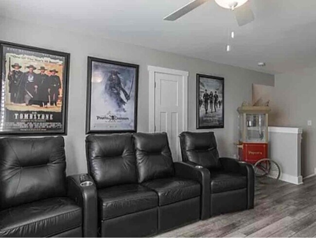 Building Photo - 7 Montaugue St