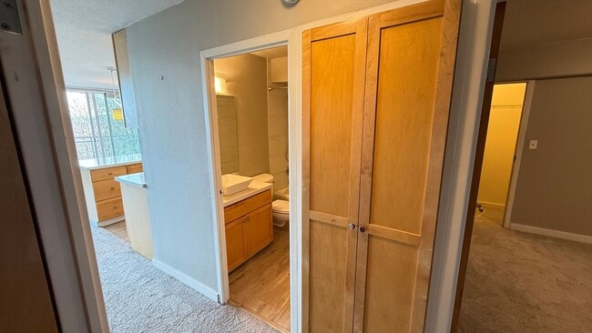 Building Photo - Updated 2BR Condo at Sky Terrace (Utilities Included!)