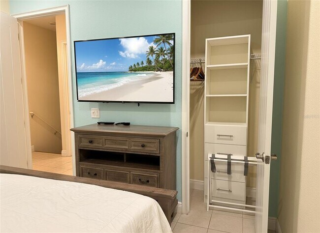 Building Photo - 8049 Dreamsicle Dr